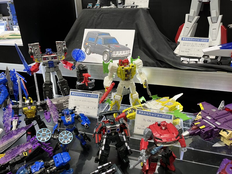 Tokyo Toy Show Takara Tomy Transformers   Masterpiece, Legacy, Studio Series Display Image  (26 of 27)